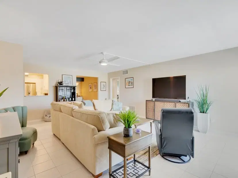 Picture of 4601 Highway A1A 506, Vero Beach FL 32963