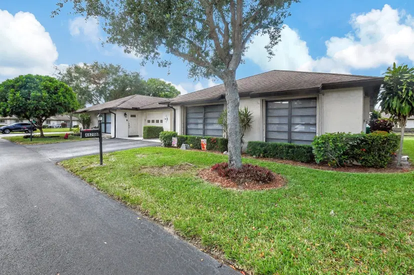 Picture of 4820 Equestrian Circle B, Boynton Beach FL 33436