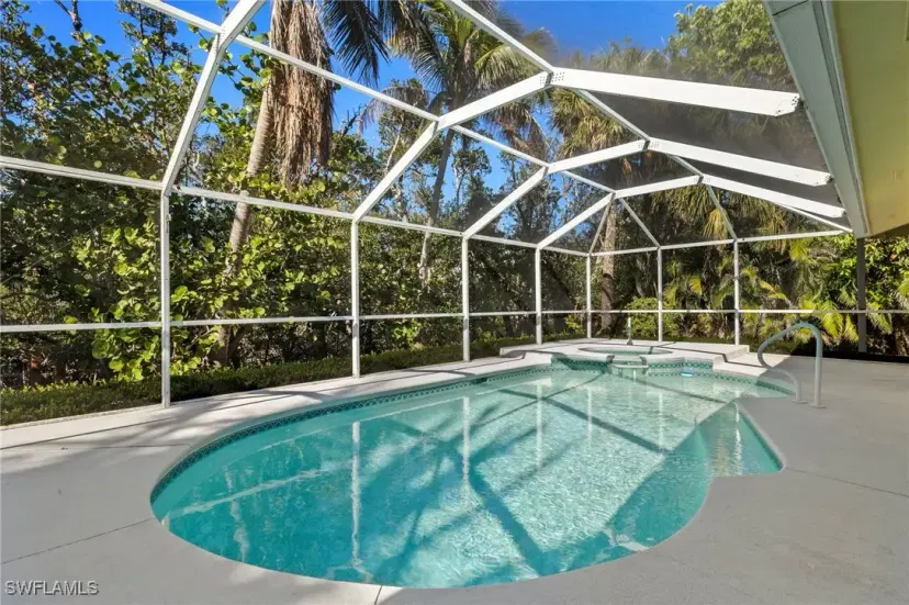 Picture of 1018 S Yachtsman Dr, Sanibel FL 33957