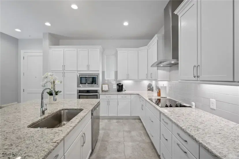 Picture of 21450 Strada Nuova Cir A214, Estero FL 33928