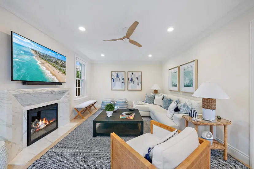 Picture of 360 Seaspray Avenue, Palm Beach FL 33480