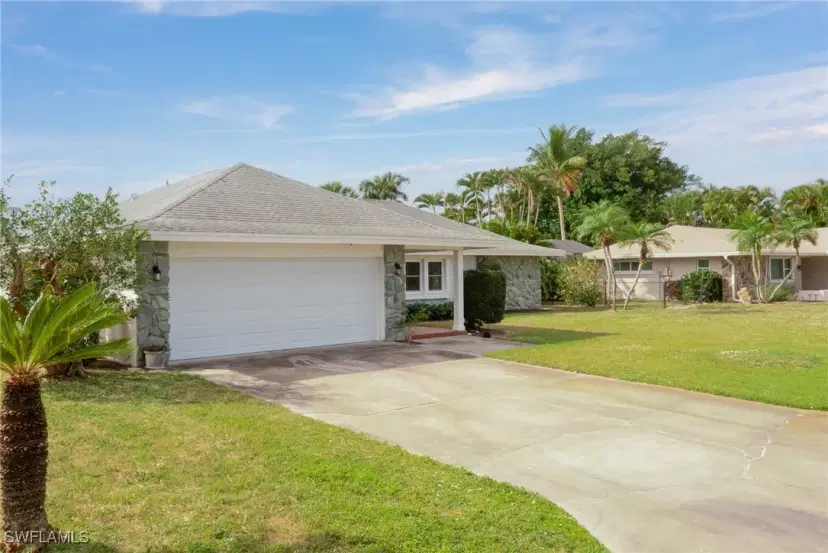 Picture of 1526 Reynard Dr, Fort Myers FL 33919