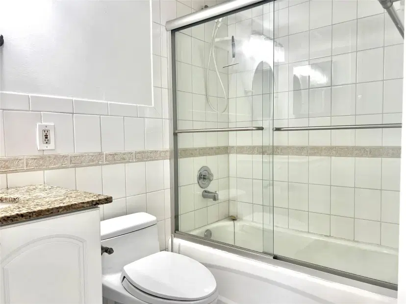 Picture of 2124 NE 5Th Ave 208, Wilton Manors FL 33305