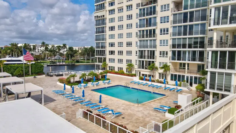Picture of 50 East Road 8D, Delray Beach FL 33483