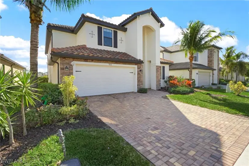 Picture of 9221 Woodhurst Dr, Naples FL 34120