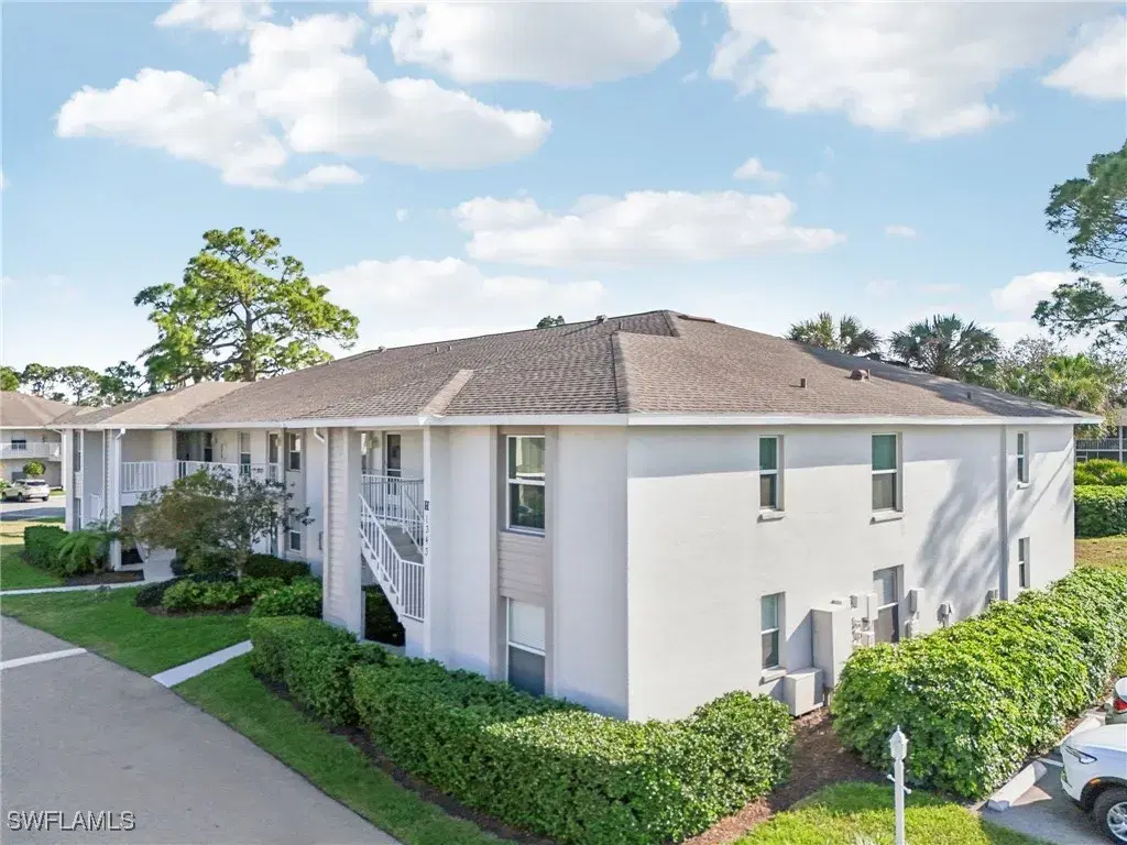 Picture of 1343 Churchill Cir H104, Naples, FL 34116