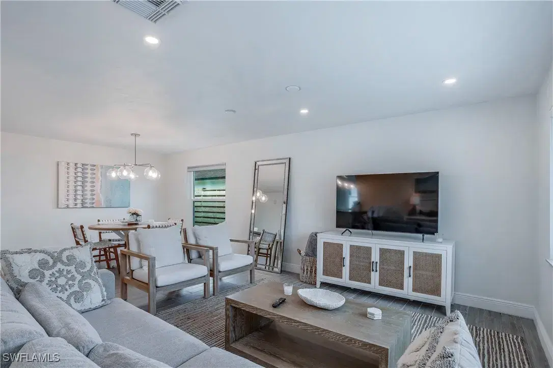 Picture of 718 103Rd Ave N, Naples, FL 34108