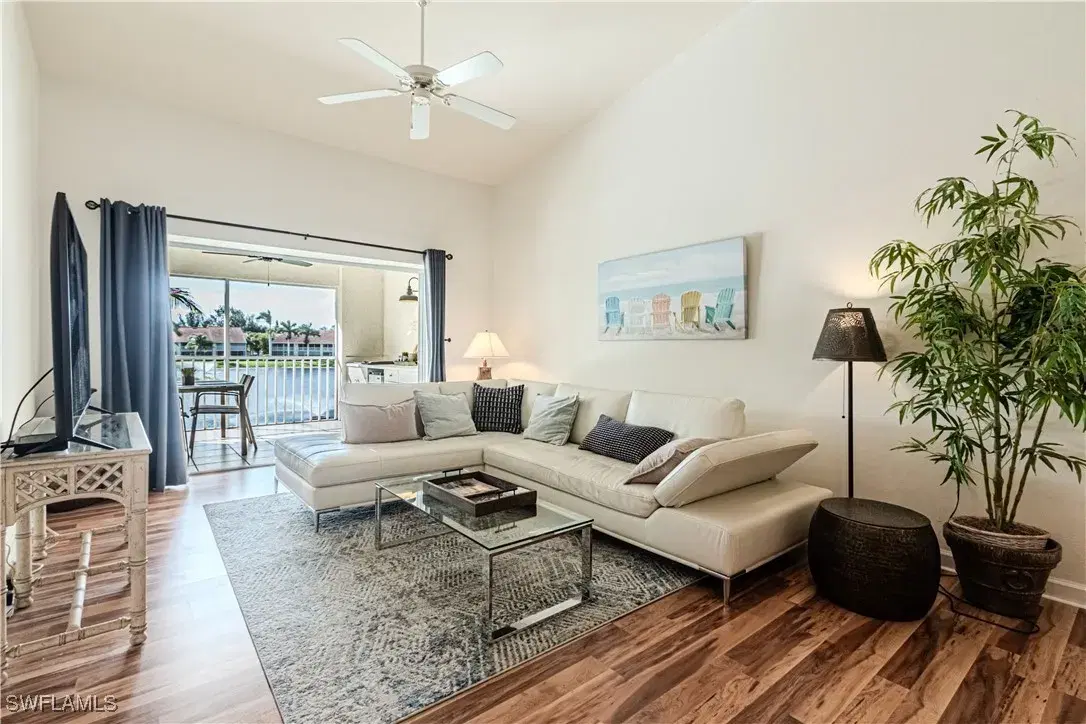Picture of 2345 Magnolia Ln 6706, Naples, FL 34112