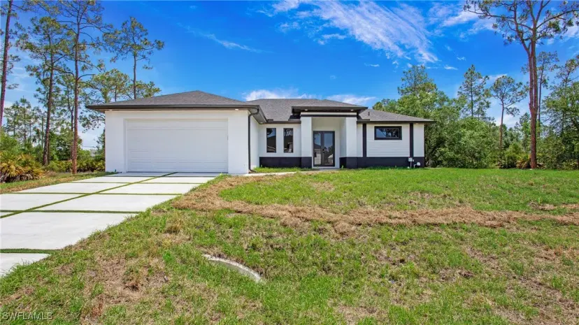 Picture of 1420 Poinsettia Ave, Lehigh Acres FL 33972