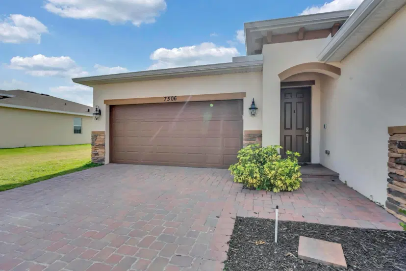 Picture of 7506 NW Deysbrook Lane, Port St Lucie FL 34987