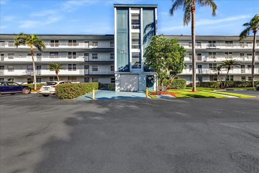 Picture of 7620 NW 18Th Street 104, Margate FL 33063