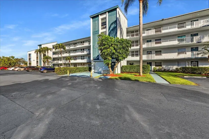 Picture of 7620 NW 18Th Street 104, Margate FL 33063