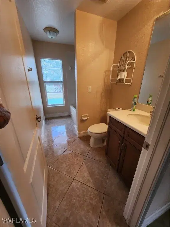 Picture of 409 SW 8Th St, Cape Coral FL 33991