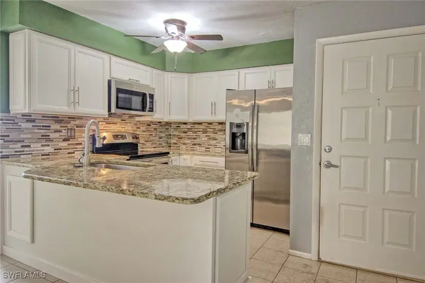 Picture of 1100 Pondella Rd 807, Cape Coral FL 33909