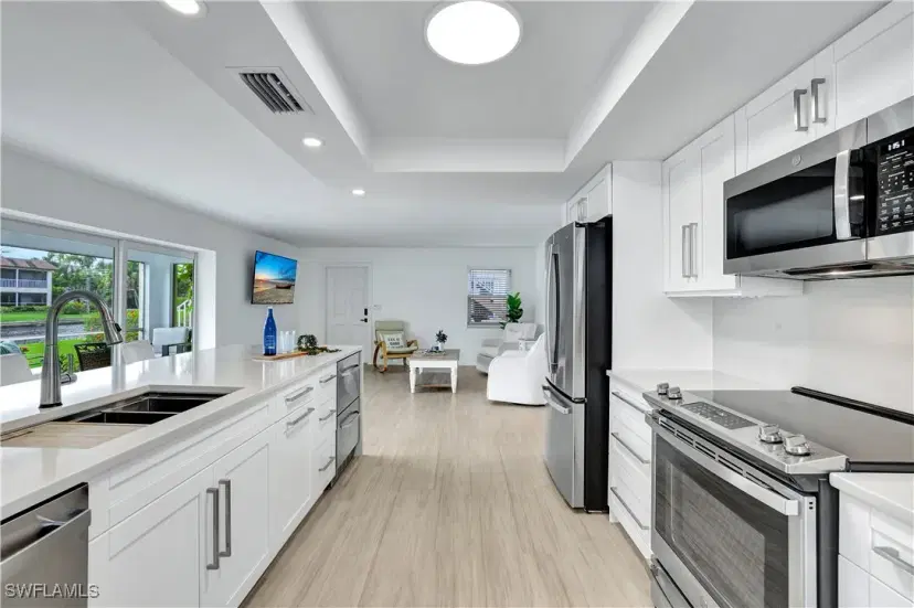 Picture of 1155 Sandpiper St A7, Naples FL 34102