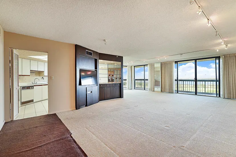 Picture of 1900 Consulate Place 1601, West Palm Beach FL 33401