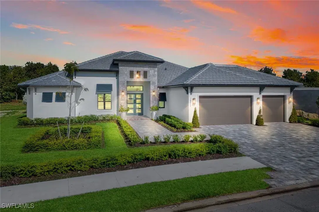 Picture of 14322 Charthouse Cir, Naples, FL 34114