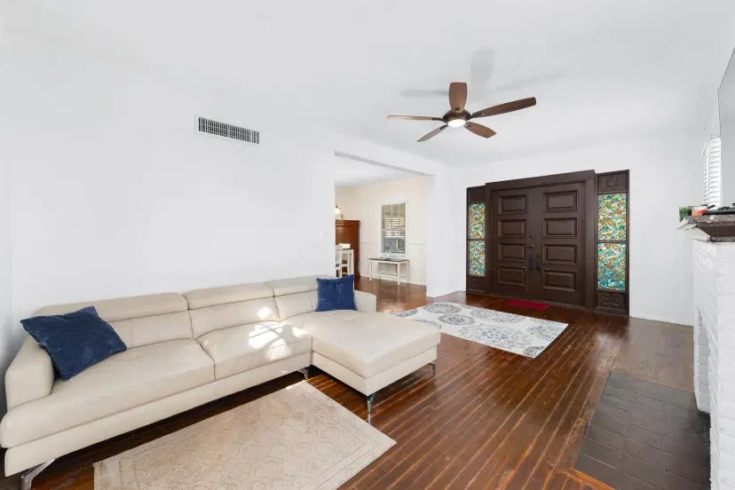 Picture of 304 Foresteria Drive, Lake Park FL 33403