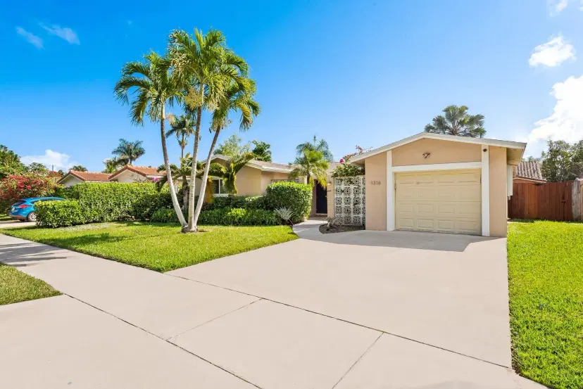 Picture of 1316 Arthur St, Hollywood FL 33019