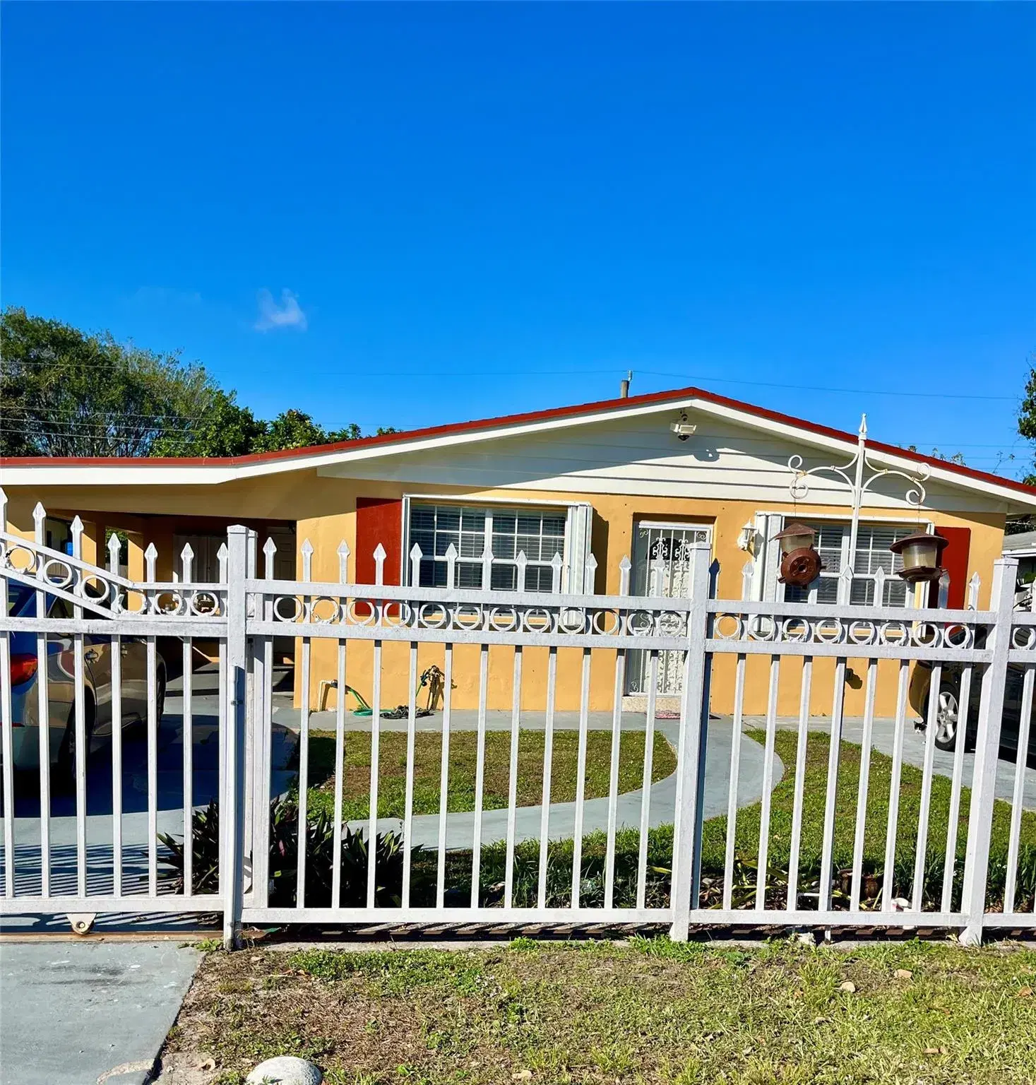 Picture of 2335 NW 171St Ter, Miami Gardens, FL 33056