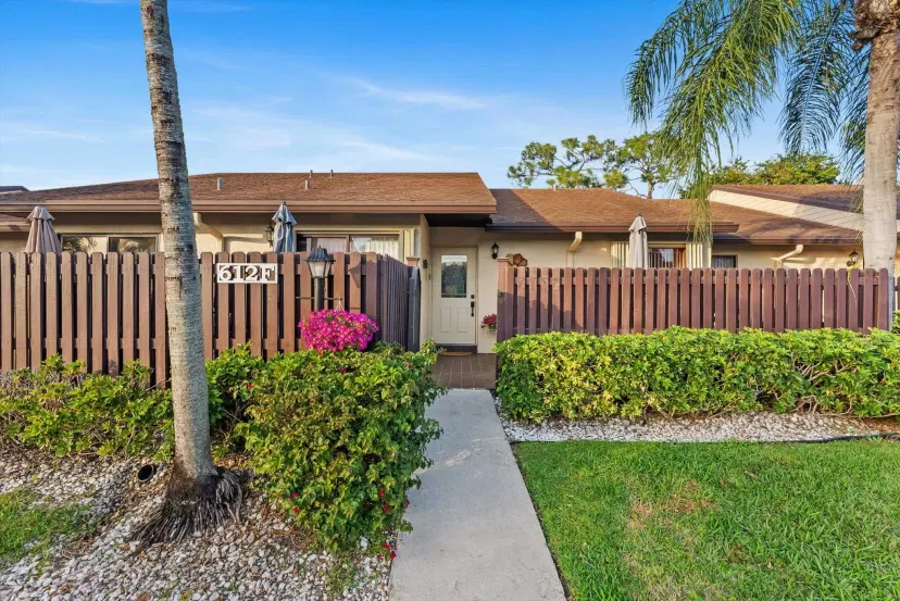 Picture of 612 Sea Pine Way F, Greenacres FL 33415