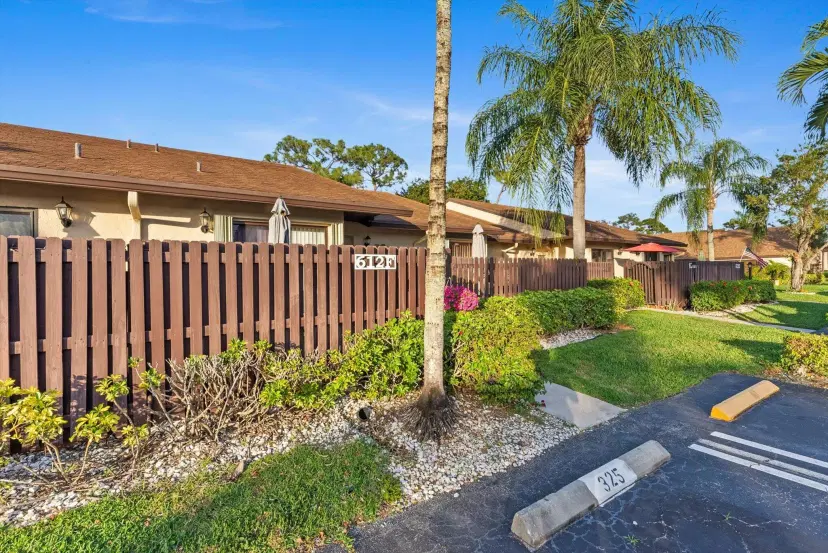 Picture of 612 Sea Pine Way F, Greenacres FL 33415