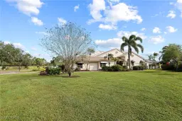 Picture of 11656 Quail Village Way 132-3, Naples, FL 34119