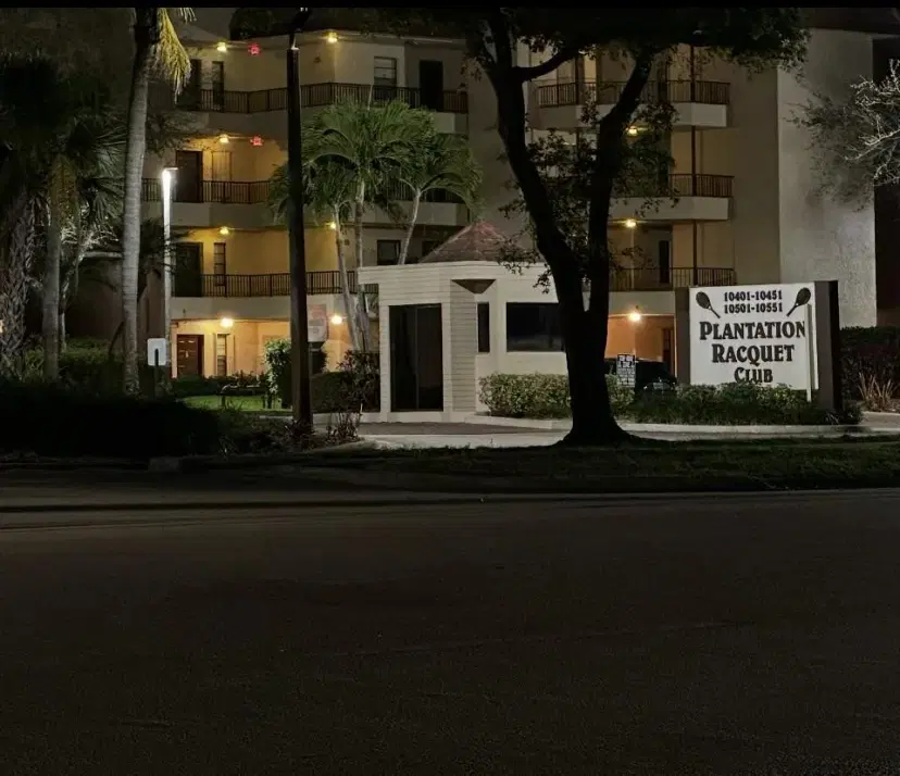 Picture of 10401 W Broward Blvd 102, Plantation FL 33324