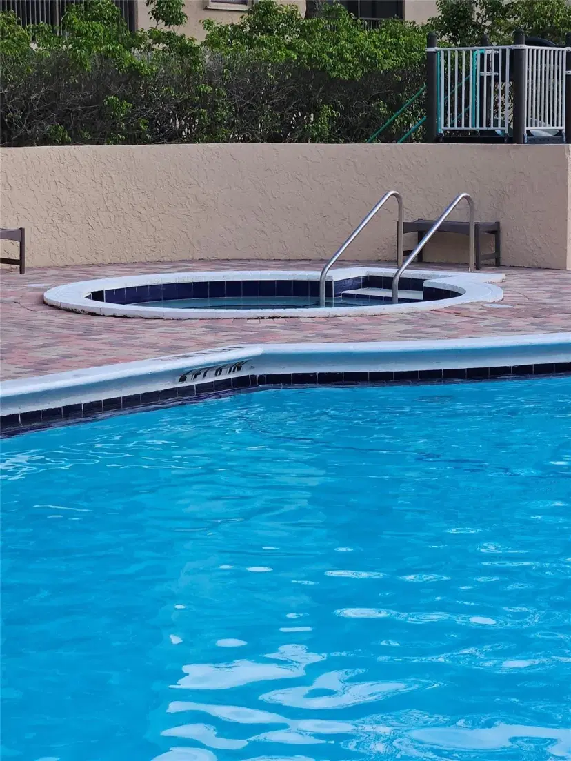 Picture of 10401 W Broward Blvd 102, Plantation FL 33324