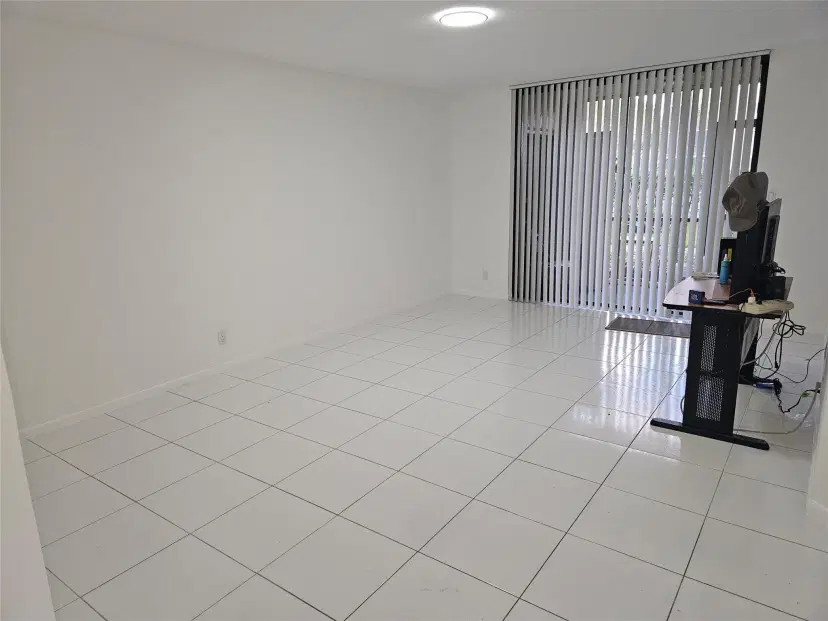 Picture of 10401 W Broward Blvd 102, Plantation FL 33324