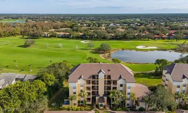 Picture of 200 Vintage Cir D304, Naples FL 34119