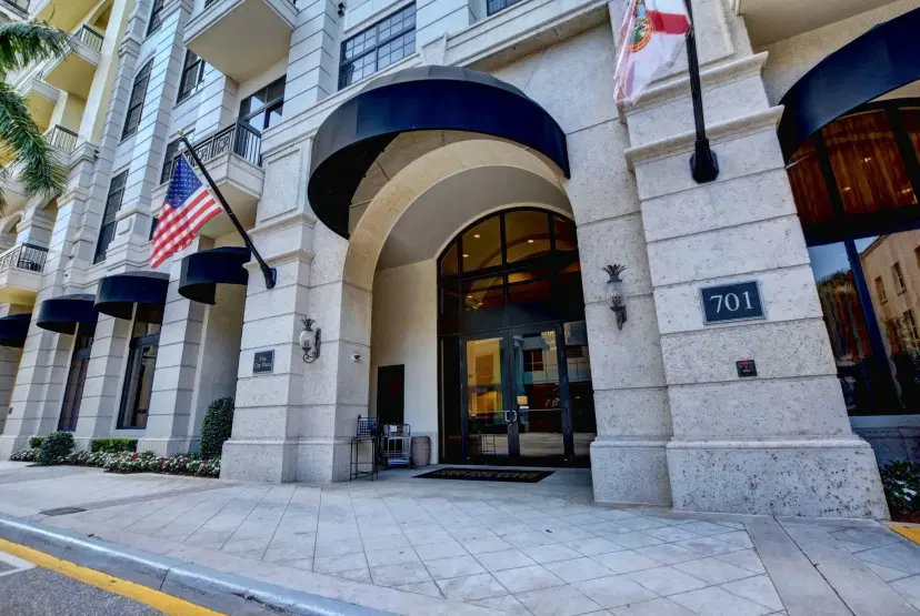 Picture of 701 S Olive Avenue 1909, West Palm Beach FL 33401