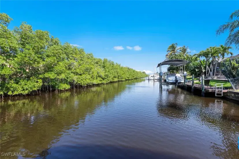 Picture of 1801 Everest Pkwy, Cape Coral FL 33904