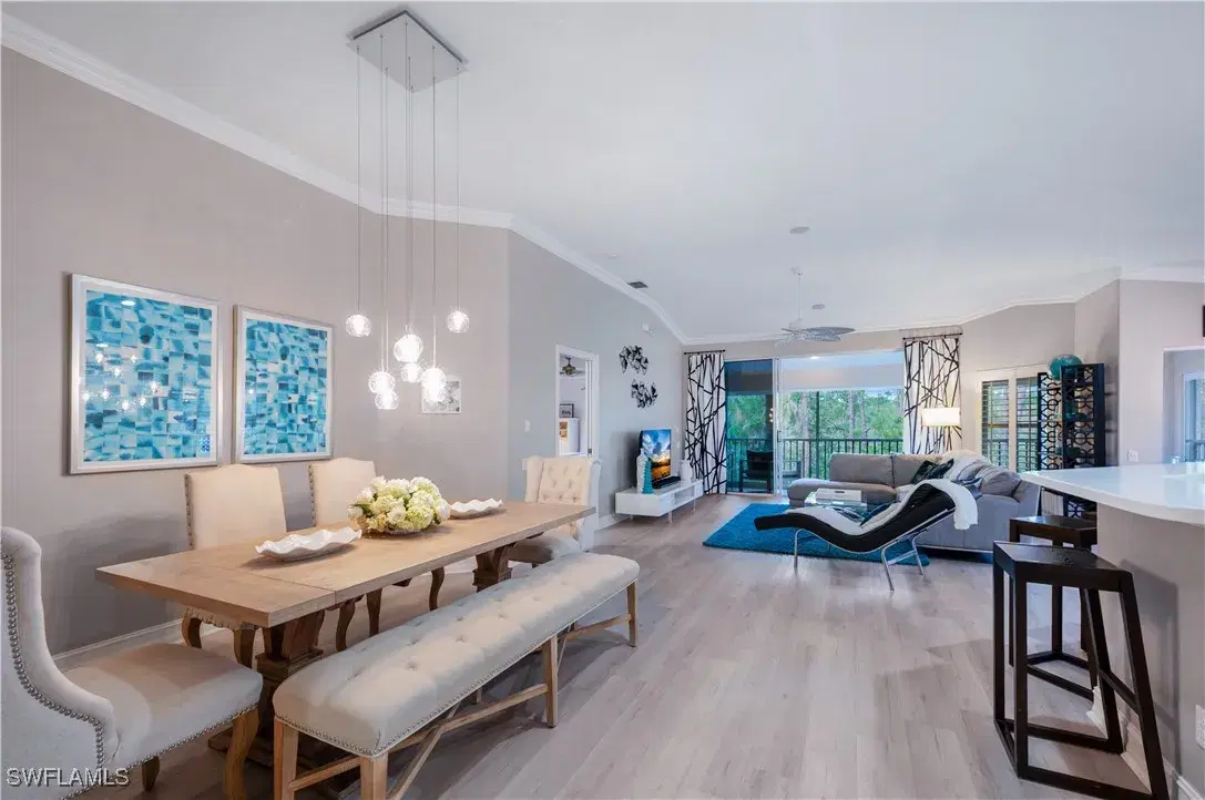 Picture of 881 Carrick Bend Cir 202, Naples, FL 34110