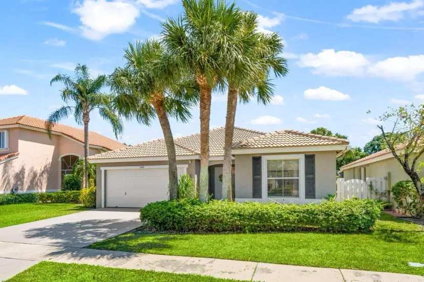 Picture of 5169 Prairie Dunes Village Circle, Lake Worth FL 33463