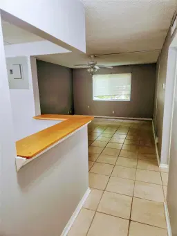 Picture of 1320 Miami Rd 8, Fort Lauderdale, FL 33316