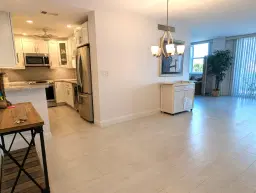 Picture of 2840 S Ocean Boulevard 5070, Palm Beach, FL 33480