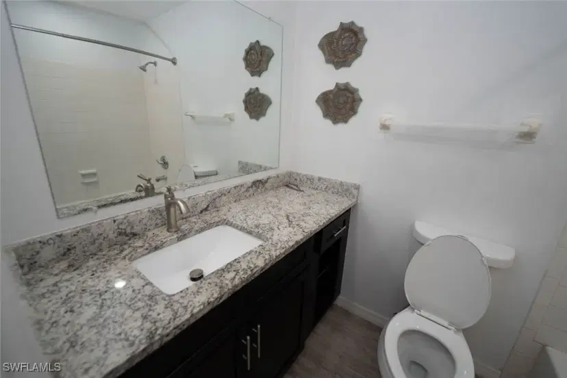 Picture of 5620 Foxlake Dr 5620, North Fort Myers FL 33917