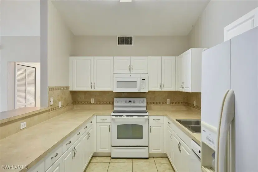 Picture of 1080 Hancock Creek South Blvd 201, Cape Coral FL 33909