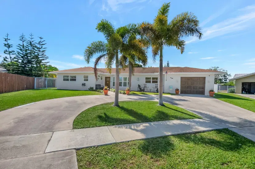 Picture of 545 NW 13Th Drive, Boca Raton FL 33486