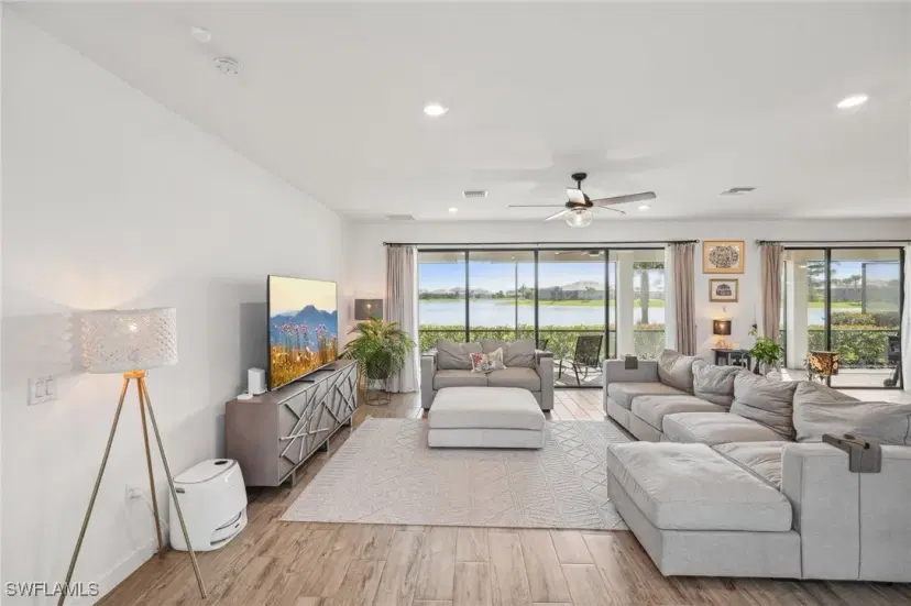 Picture of 20109 Hartford Blvd, Estero FL 33928