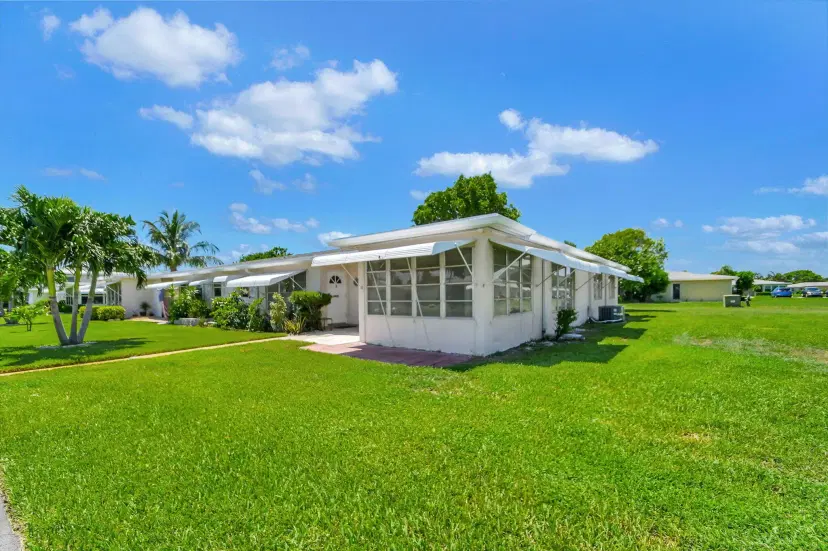 Picture of 140 SOUTH Boulevard D, Boynton Beach FL 33435