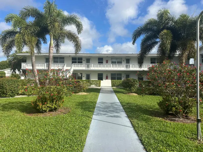 Picture of 155 Windsor G, West Palm Beach FL 33417