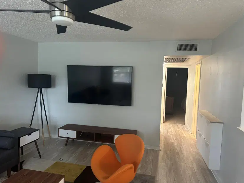 Picture of 155 Windsor G, West Palm Beach FL 33417