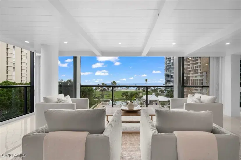 Picture of 4031 Gulf Shore Blvd N 5A, Naples FL 34103