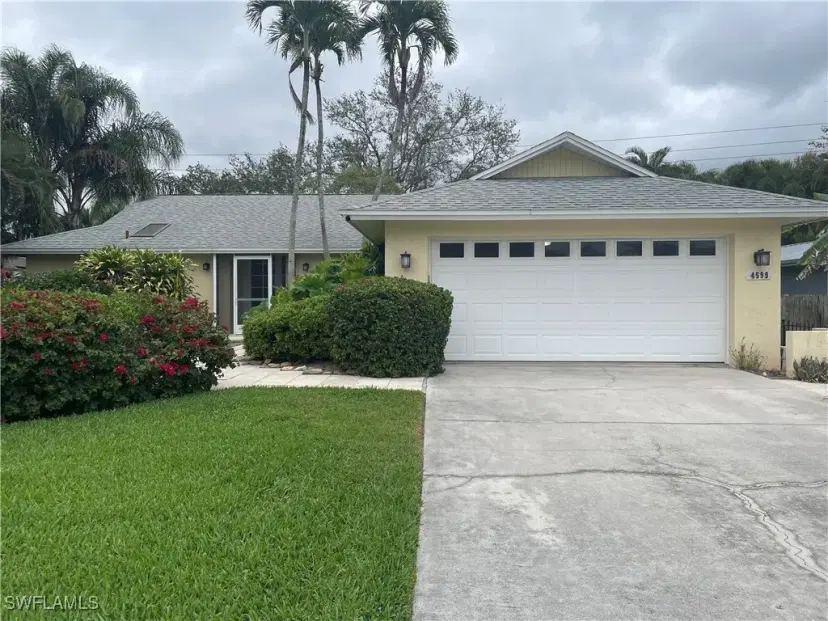 Picture of 4599 Chippendale Dr S, Naples FL 34112