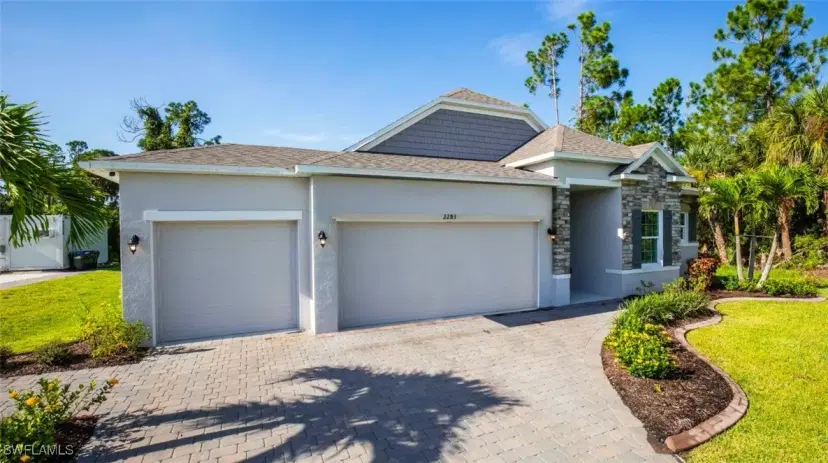 Picture of 2211 Harbour Dr, Punta Gorda FL 33983