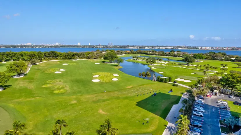 Picture of 2000 Presidential Way 702, West Palm Beach FL 33401
