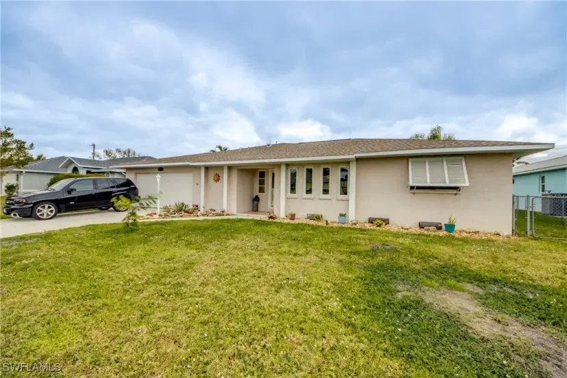 Picture of 1205 SW 2Nd Ave, Cape Coral FL 33991
