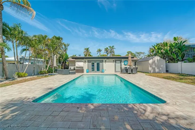 Picture of 1254 Cooper Dr, Naples FL 34103